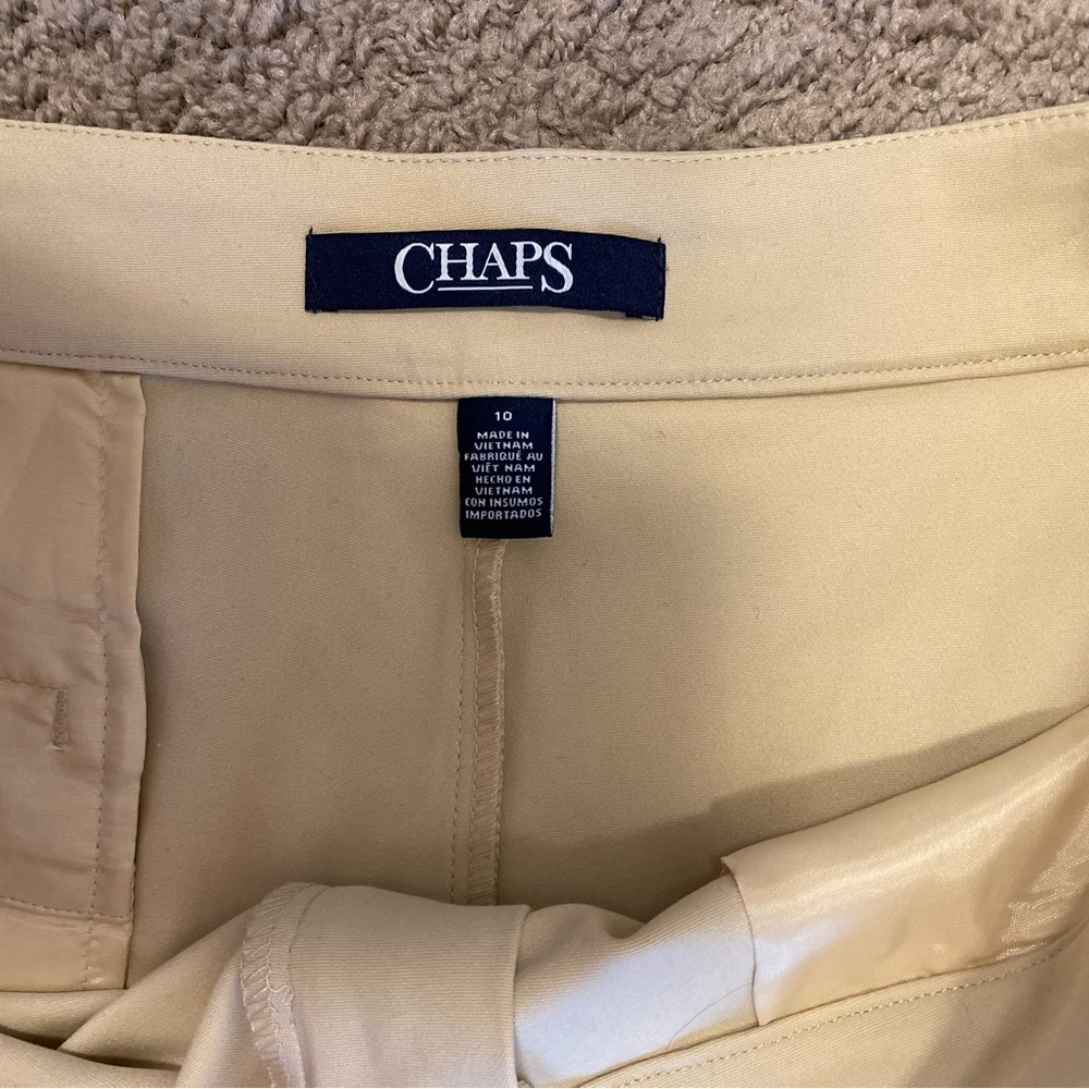 Chaps" Size 10 GalTan, 'Sailor Bay', Casual Shorts are a great find. - Picture 4 of 12